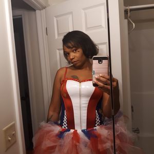 Meet your Posher, Nakisha